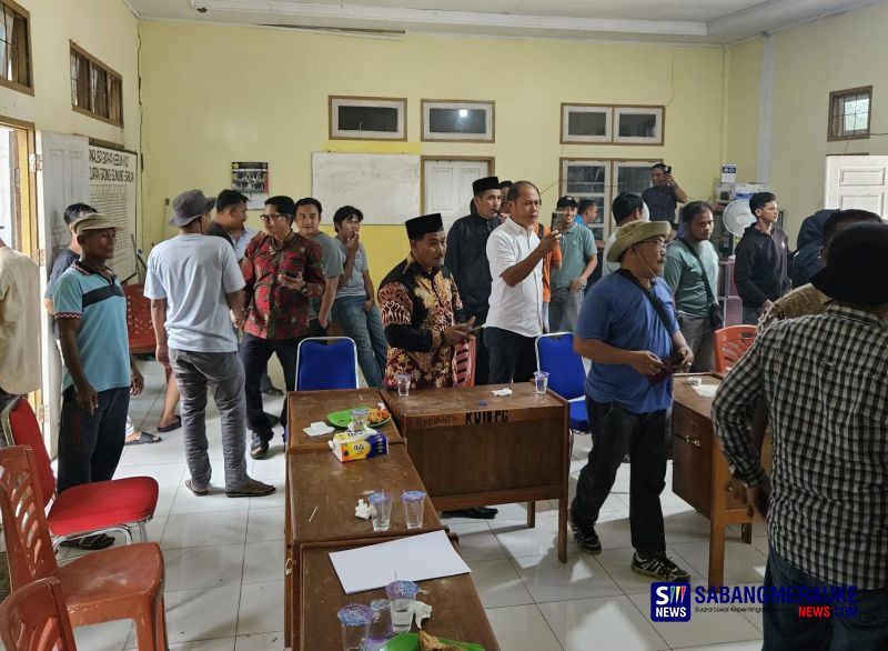 Hakim PN Bangkinang Dihadang dan Diusir Massa