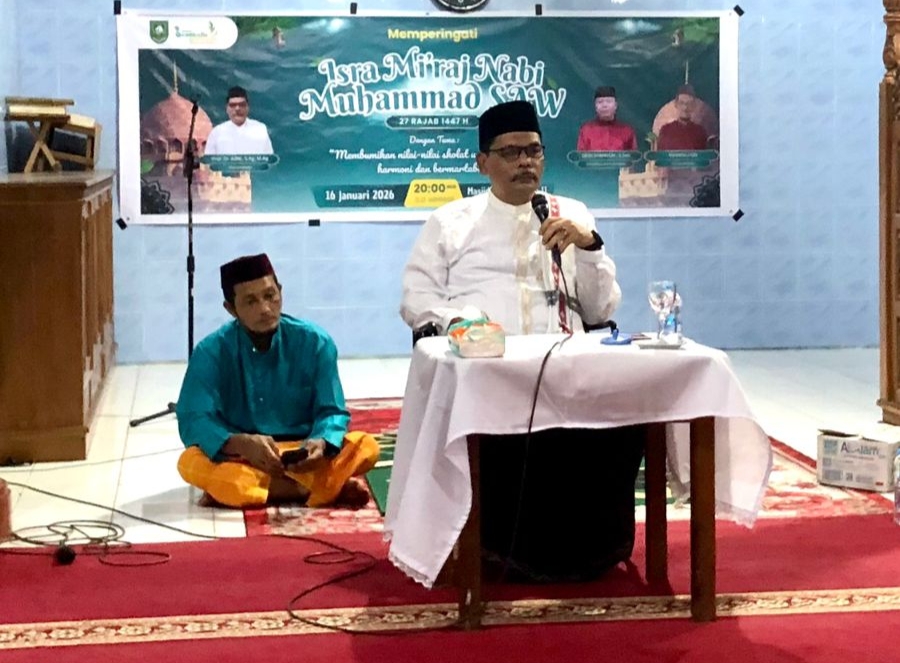 Melalui Isra' Mi'raj, Pj. Kades Sepahat Ajak Masyarakat Jaga Lingkungan di Musim Panas