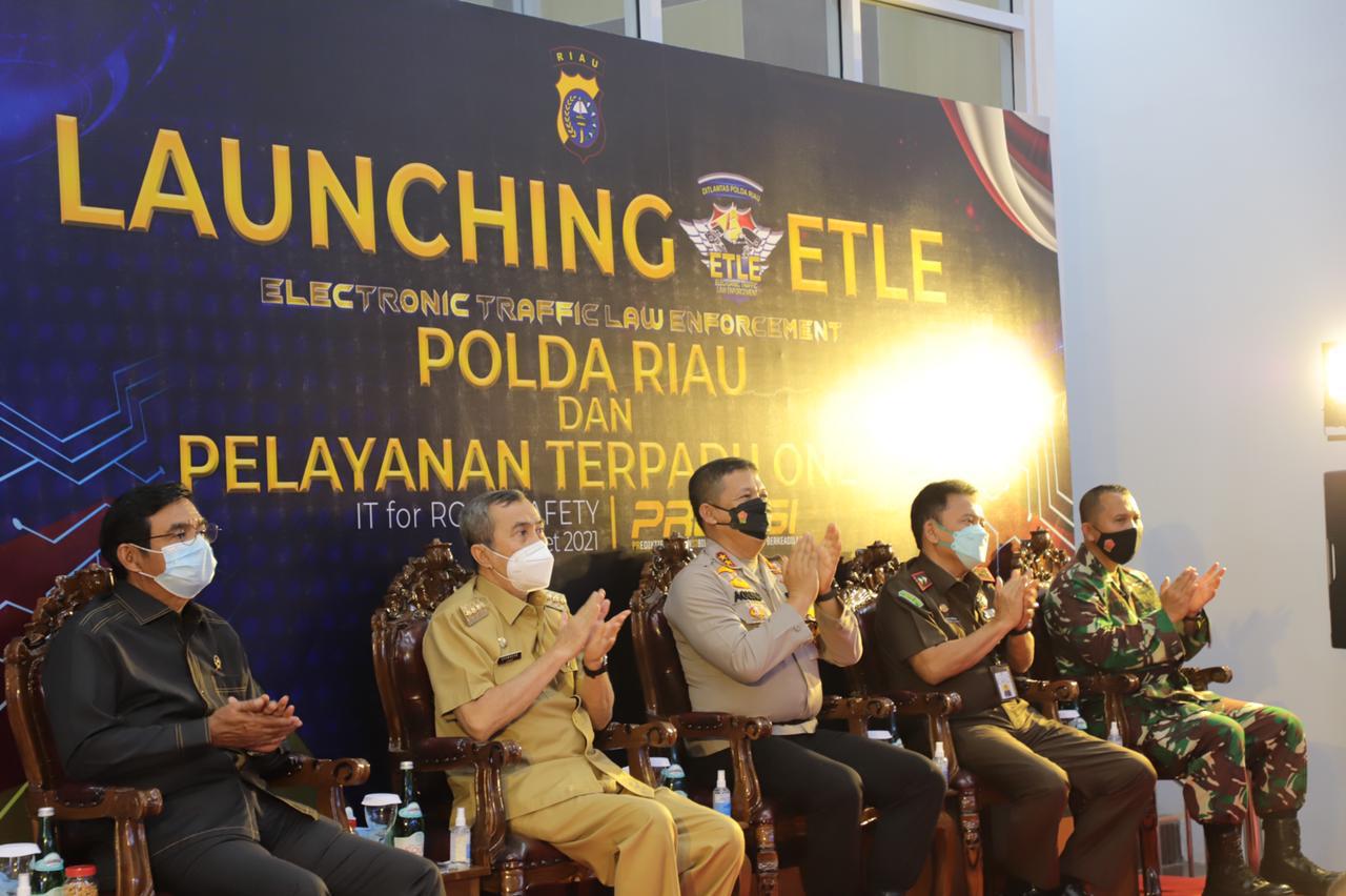 Kapolda Riau Resmikan Pelayanan Terpadu Online
