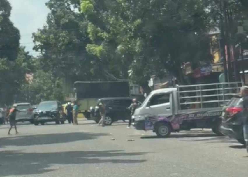 Tak Terima Ditegur Salah Parkir, Pria di Pekanbaru Bacok Jukir Pakai Parang