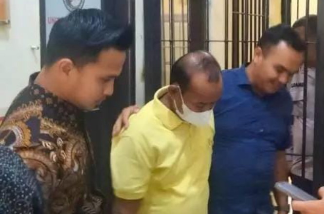 Diduga Gunakan Ijazah Palsu, Anggota DPRD Pelalawan Ditahan Polisi